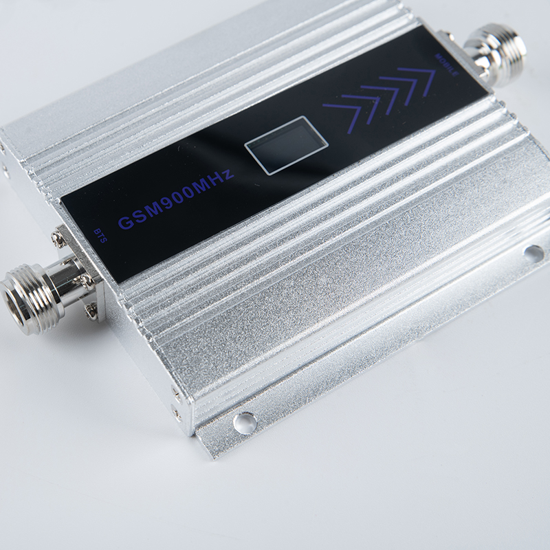 苏尼特左家用单频手机信号增强器100㎡